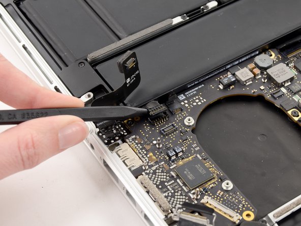 MacBook Pro 13" Retina Display Early 2013 MagSafe DC-In Board Replacement: crwdns2935265:030crwdnd2935265:02crwdnd2935265:02crwdne2935265:0