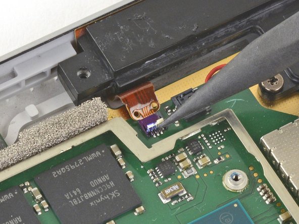 Microsoft Surface Pro 4 Motherboard Replacement, Disconnect the flex cable: crwdns2935265:046crwdnd2935265:02crwdnd2935265:03crwdne2935265:0