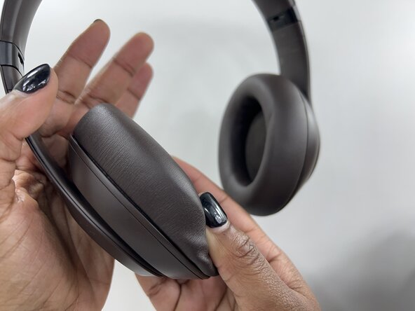 Beats Studio Pro Earpad Replacement: crwdns2935265:05crwdnd2935265:03crwdnd2935265:03crwdne2935265:0