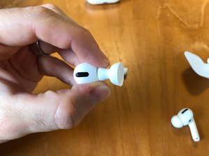 Apple propose une vidéo pour apprendre à changer les embouts des AirPods Pro