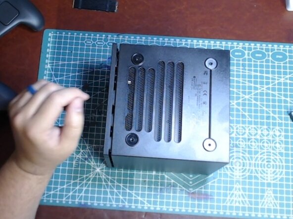 Steam Machine (2nd Generation) M.2 SSD Hard drive Replacement, Remove Rubber Feet/Screws: step 1, image 2 of 2