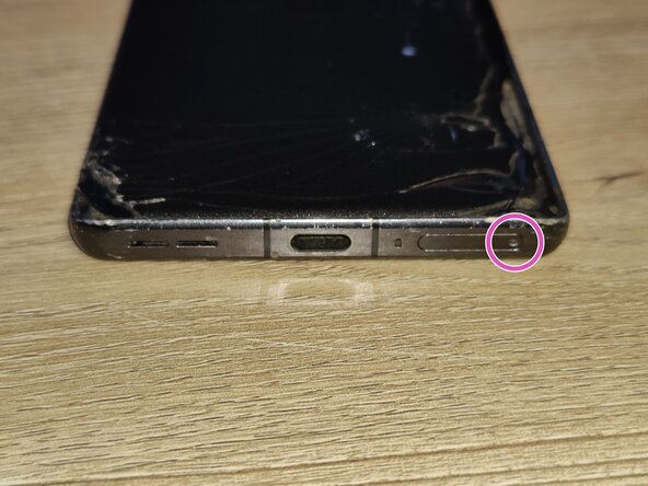 OnePlus 12 Battery Replacement: step 2, image 1 of 2