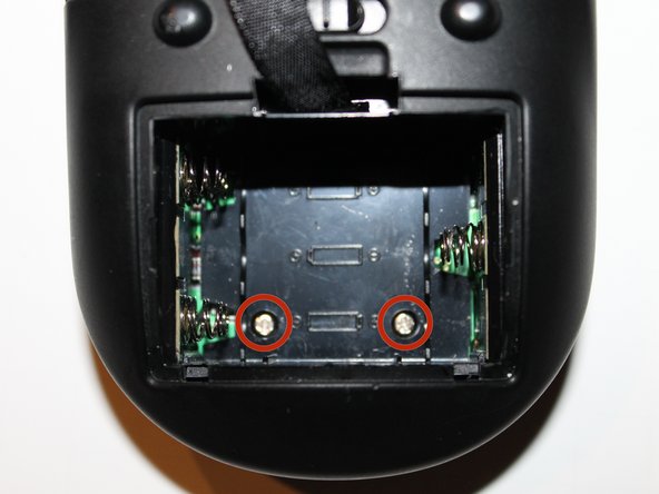 DYMO LabelPOINT 100 Rubber Transport Roller Replacement, Remove Screws To the Acess Panel: crwdns2935265:03crwdnd2935265:03crwdnd2935265:03crwdne2935265:0