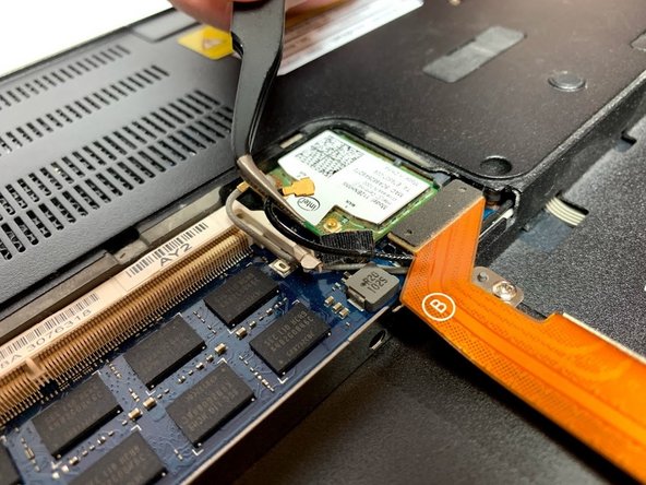 Sony Vaio PCG-41216L Network Card Replacement: crwdns2935265:03crwdnd2935265:03crwdnd2935265:03crwdne2935265:0