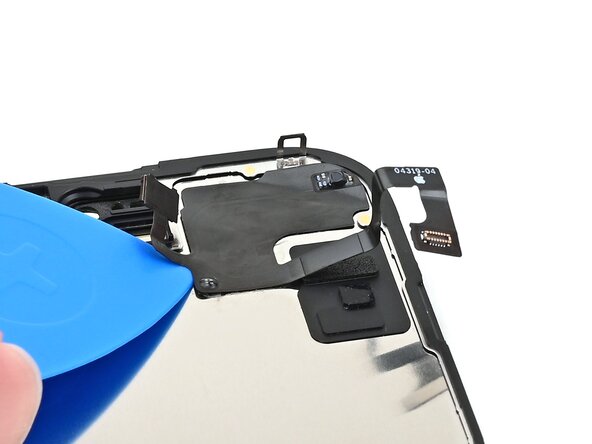 iPhone 15 Screen Replacement, Peel up the ambient light sensor cable: 步骤 34 中的图像 1，2