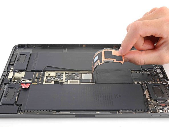 iPad Pro 11" 2nd Gen Logic Board Replacement, Peel off the logic board shielding: crwdns2935265:075crwdnd2935265:02crwdnd2935265:03crwdne2935265:0