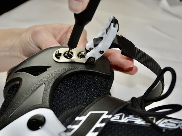 PAPAISON Adjustable Inline Skates Cuff Buckle Replacement With Screws: step 9, image 2 of 2