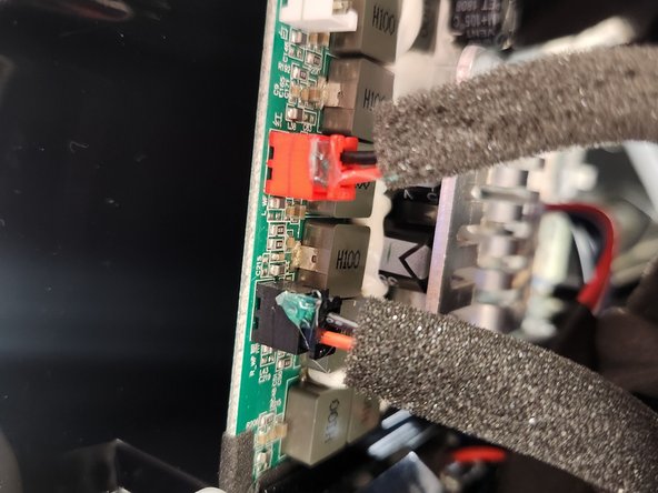 JBL Boombox Battery Replacement, Disconnect the Speakers: crwdns2935265:010crwdnd2935265:02crwdnd2935265:02crwdne2935265:0