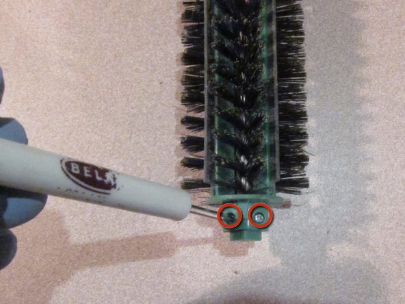 How to disassemble and clean your Roomba 560: шаг 17, изображение 2 из 3