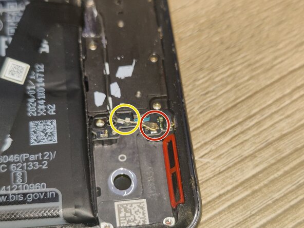OnePlus 12 Battery Replacement: step 9, image 1 of 2