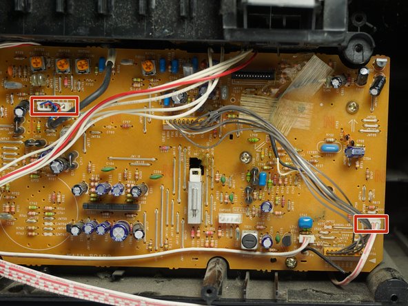 Sony CFD-8 Main Circuit Board Replacement: crwdns2935265:011crwdnd2935265:03crwdnd2935265:03crwdne2935265:0