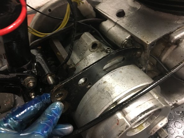 AJS/Matchless Lightweight Gearbox Overhaul, Remove gearbox mounting plate: crwdns2935265:07crwdnd2935265:02crwdnd2935265:02crwdne2935265:0
