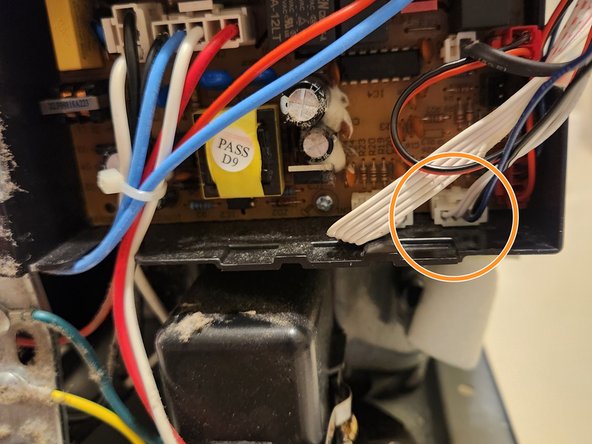 ikich Countertop Ice Maker Teardown, remove side panel wires: crwdns2935265:06crwdnd2935265:02crwdnd2935265:02crwdne2935265:0