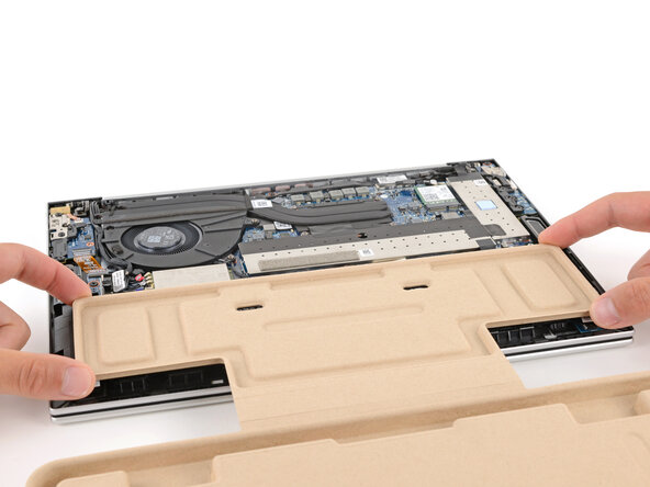 HP EliteBook 845 G9 Battery Replacement, Install the replacement battery: crwdns2935265:015crwdnd2935265:03crwdnd2935265:03crwdne2935265:0