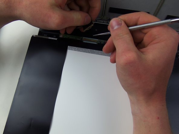 Toshiba Portege R835-P88 Screen Replacement: crwdns2935265:06crwdnd2935265:02crwdnd2935265:03crwdne2935265:0