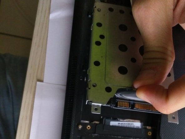 Asus K53S -X156V Thermal Paste Replacement, removing hard disk: crwdns2935265:05crwdnd2935265:03crwdnd2935265:03crwdne2935265:0