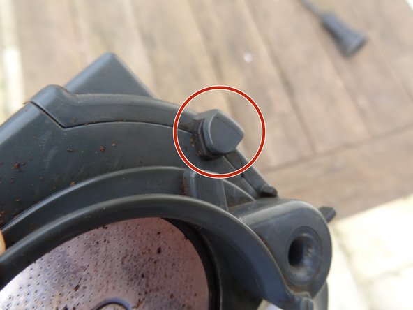 DeLonghi ECAM Serie Dichtungen der Brühgruppe erneuern: crwdns2935265:08crwdnd2935265:03crwdnd2935265:03crwdne2935265:0