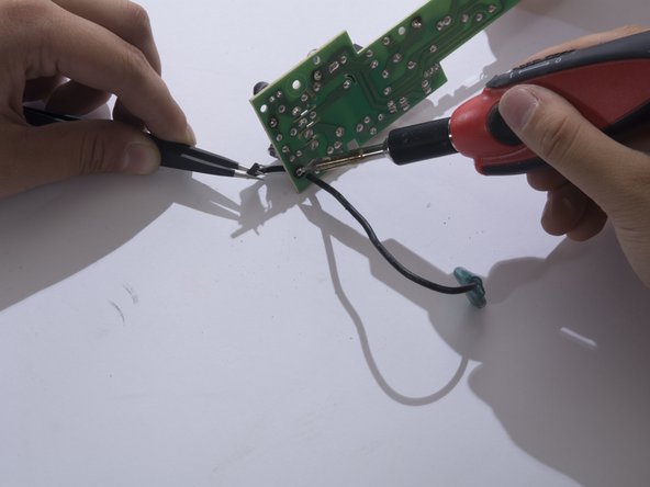 Shark Navigator Lightweight Upright Motherboard Replacement: crwdns2935265:018crwdnd2935265:02crwdnd2935265:02crwdne2935265:0