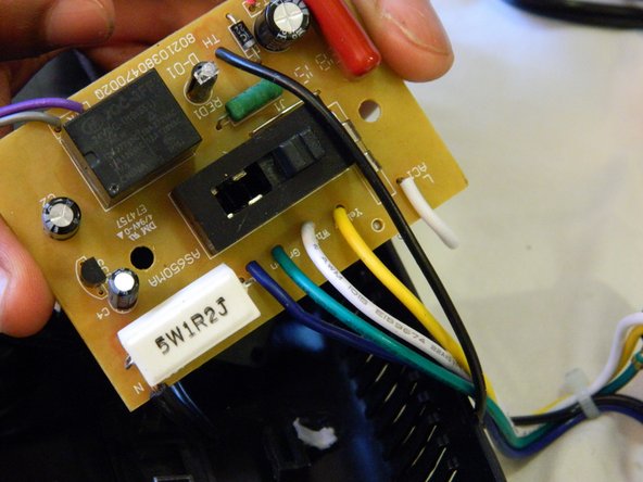 AmazonBasics B00Q3KFX8U Power Switch Replacement, Power Switch: crwdns2935265:013crwdnd2935265:02crwdnd2935265:02crwdne2935265:0