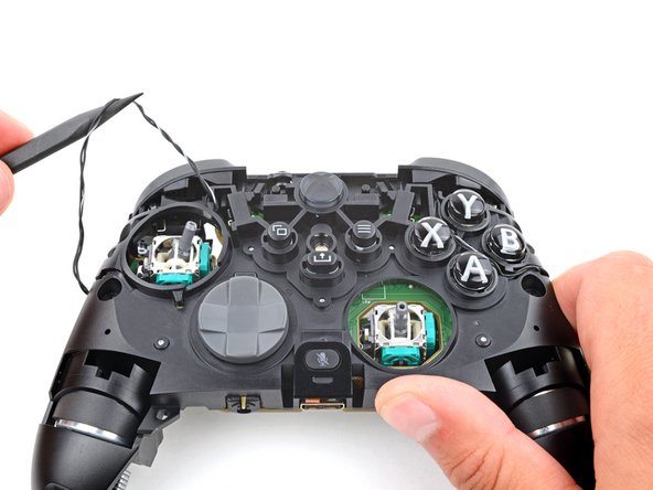Scuf Instinct Pro Buttons Replacement, Move the wires: stap 17, afbeelding 2 van 3