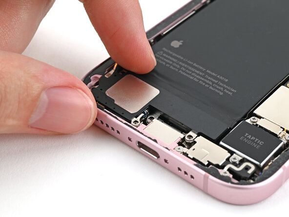 iPhone 15 Microphone Replacement, Place the loudspeaker: passo 44, immagine 2 di 2