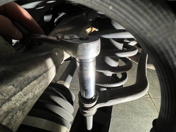 Chevrolet SS Sedan Rear Shock Absorber Replacement, Stabilizer Bar Link: crwdns2935265:07crwdnd2935265:02crwdnd2935265:03crwdne2935265:0