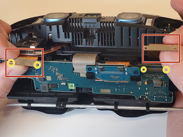 HTC Vive Cosmos Disassembly, Detach Jumper Cables: crwdns2935265:011crwdnd2935265:01crwdnd2935265:01crwdne2935265:0