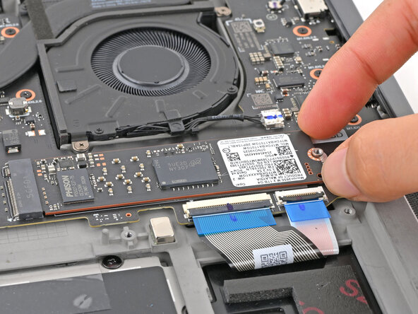 Changement SSD Lenovo ThinkPad X1 2-in-1 Gen 11, Retirer le SSD: étape 8, image 1 de 3
