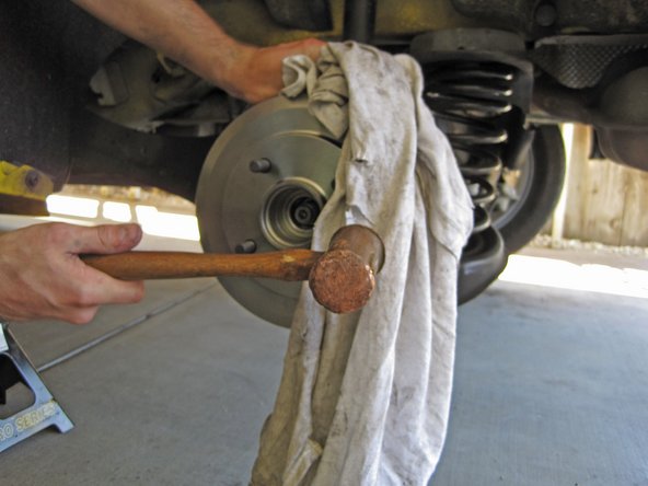 2005-2007 Ford Focus Brake Shoes Replacement: passo 16, imagem 2 %32