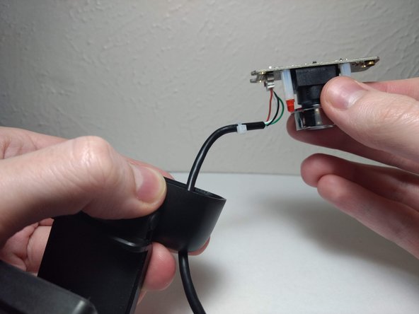 How to Fix a Loose Connector in an Anivia 1080p Webcam: step 3, image 3 of 3
