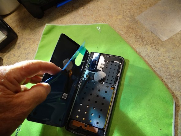 Motorola Hyper Android Phone Charging port Replacement, Finish installing cover: stap 0, afbeelding 2 van 3