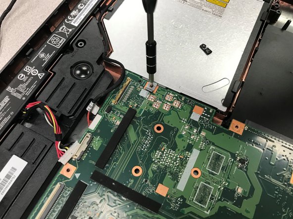 Asus X751MA-DH01TQ Fan Replacement: stap 0, afbeelding 2 van 2