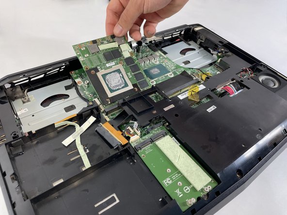 MSI MS-1782 GPU Replacement: crwdns2935265:010crwdnd2935265:02crwdnd2935265:03crwdne2935265:0