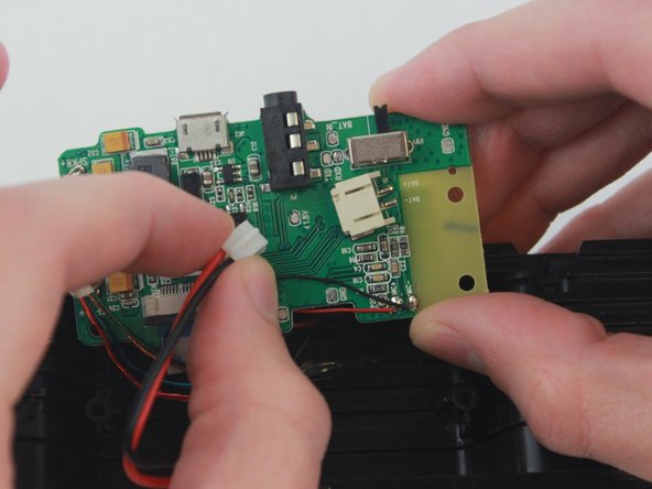 SoundBot SB571 Battery Replacement: crwdns2935265:05crwdnd2935265:02crwdnd2935265:02crwdne2935265:0