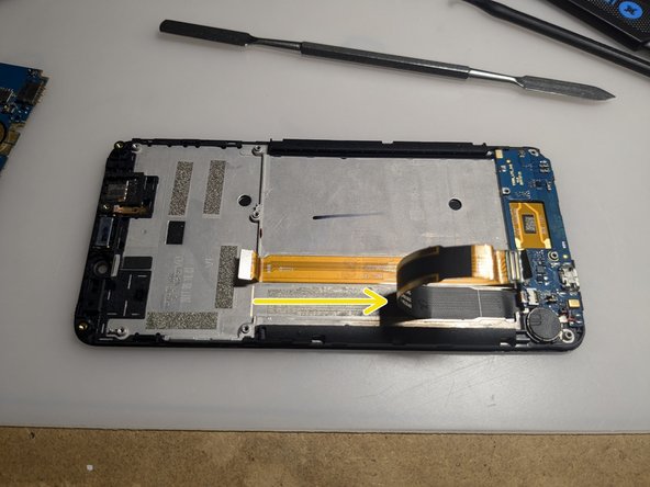 Wiko View Screen Replacement, Remove the display cable: crwdns2935265:012crwdnd2935265:02crwdnd2935265:03crwdne2935265:0