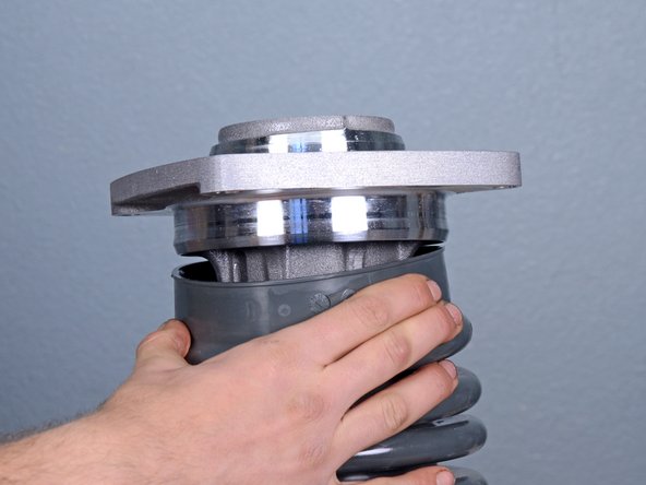 Wacker 4-Stroke Rammer BS504AS REV 101 (2019) Bellows Replacement, Remove the bellows from the guide cylinder: crwdns2935265:016crwdnd2935265:03crwdnd2935265:03crwdne2935265:0