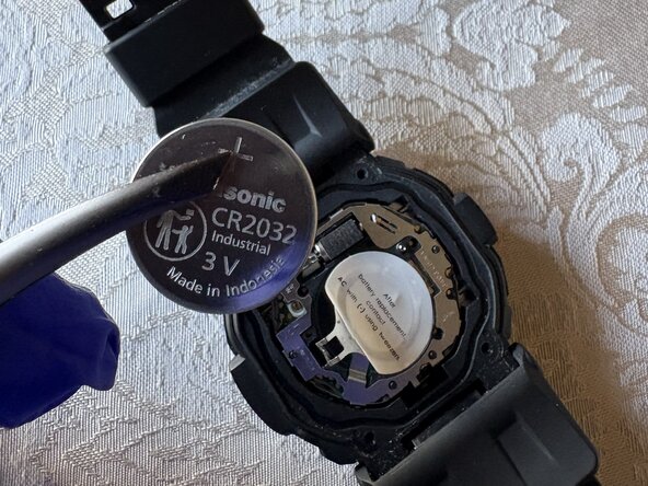 Casio G-Shock GD-350 Battery Replacement: crwdns2935265:07crwdnd2935265:02crwdnd2935265:02crwdne2935265:0