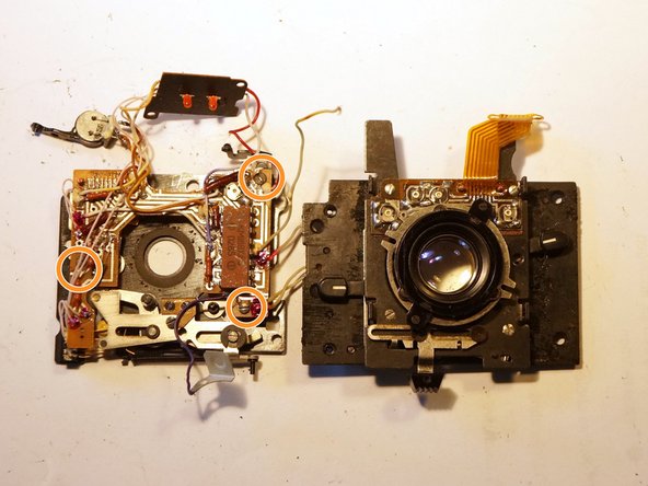 Lomo LC-A: blockierte Blende / offenen Verschluss reparieren, Linsengruppe ausklappen: Schritt 14, Bild 2 von 3