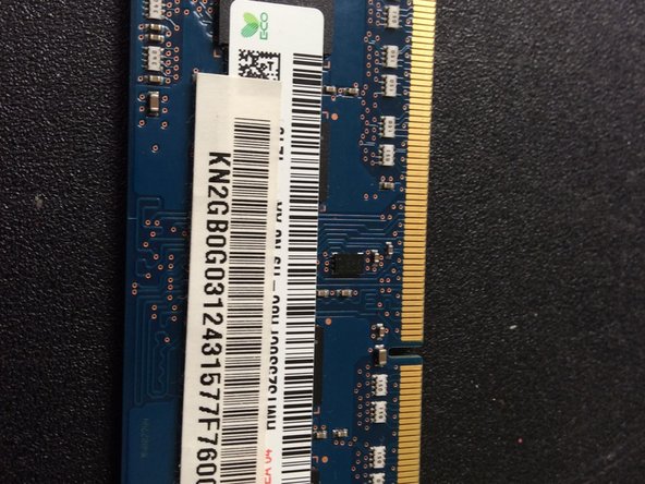 acer aspire one 725 Teardown, Removing the ram: crwdns2935265:04crwdnd2935265:03crwdnd2935265:03crwdne2935265:0