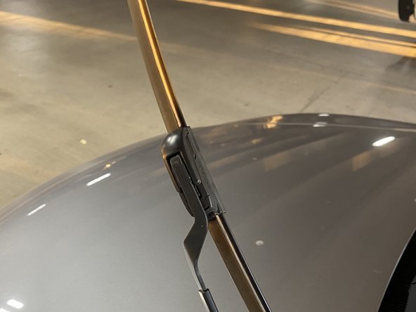 2016 Hyundai Sonata Windshield Wiper Blades Replacement: stap 4, afbeelding 2 van 2