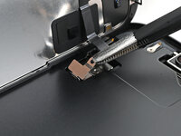 iPhone 16e Screen Replacement