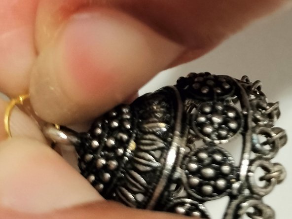 How to Reattach a Broken Jhumki Style Earring: crwdns2935265:03crwdnd2935265:02crwdnd2935265:02crwdne2935265:0