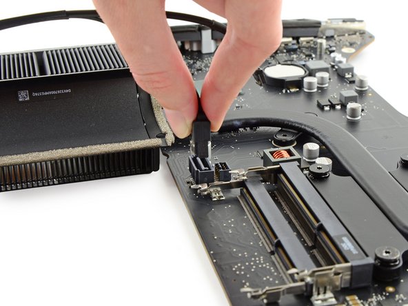 iMac Intel 21.5" EMC 2638 Logic Board Replacement: crwdns2935265:064crwdnd2935265:03crwdnd2935265:03crwdne2935265:0