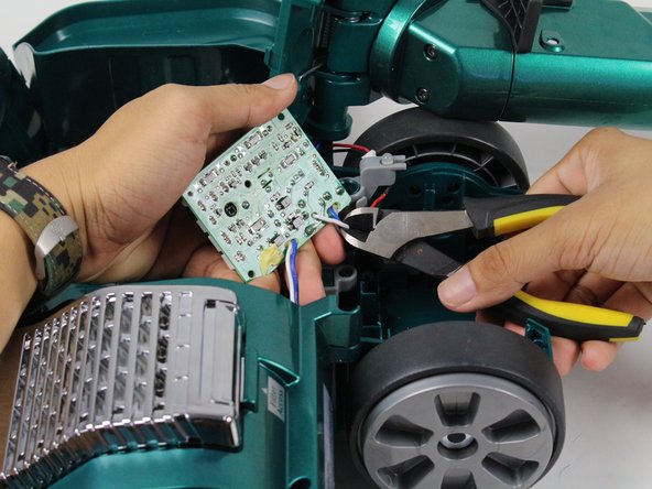 Shark Rocket Powerhead AH401 Motherboard Replacement: crwdns2935265:012crwdnd2935265:03crwdnd2935265:03crwdne2935265:0