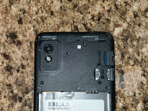 BLU Studio Mini 2023 - Full Disassembly, Top plastics: 手順 4、 2の画像 2