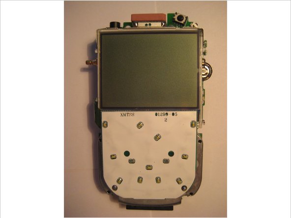 Removing Delphi MyFi XM2GO Keypad, Removing Delphi Myfi XM2GO LCD Screen: crwdns2935265:010crwdnd2935265:02crwdnd2935265:02crwdne2935265:0