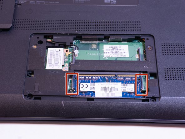 HP 15-f004dx RAM Replacement: crwdns2935265:03crwdnd2935265:02crwdnd2935265:03crwdne2935265:0