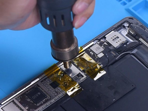 How to Fix iPad Touch Jumping/Glitching - Touch IC Replacement: crwdns2935265:04crwdnd2935265:02crwdnd2935265:02crwdne2935265:0