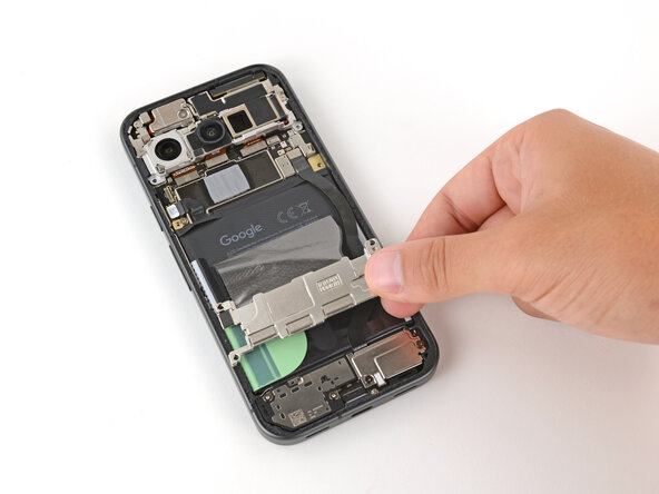 Google Pixel 10 Battery Replacement, Remove the motherboard cover: 17 단계, 이미지 3개 중 2개