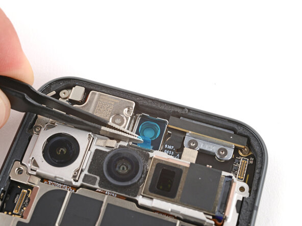 Google Pixel 10 Front Camera Replacement, Install new adhesive: step 22, image 1 of 3